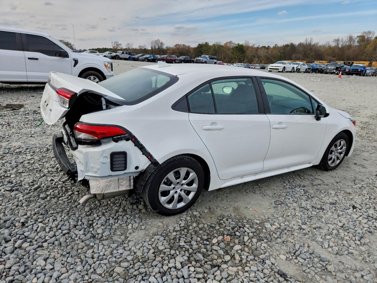 2024 TOYOTA COROLLA LE photo 7