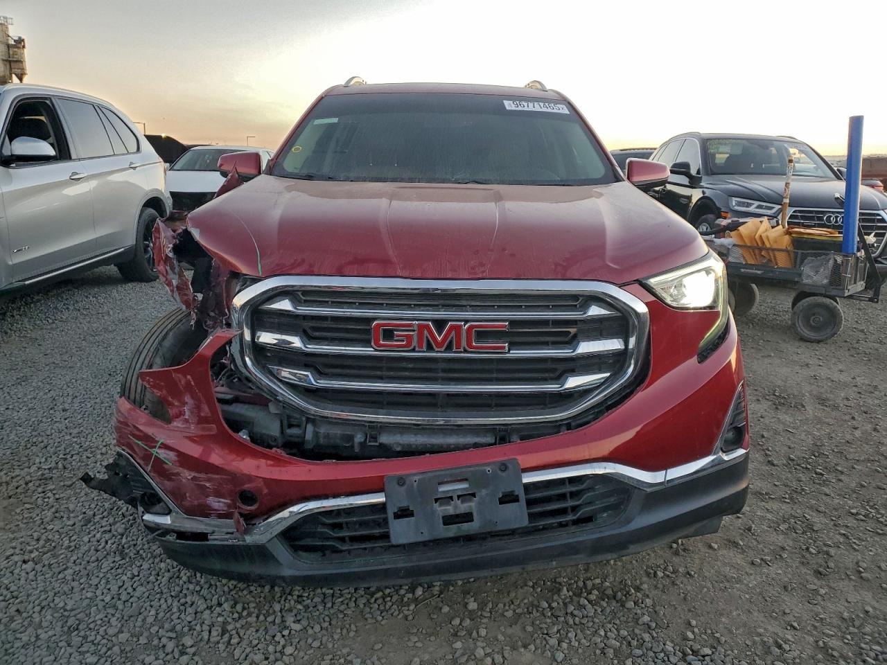 2019 GMC TERRAIN SLT photo 9