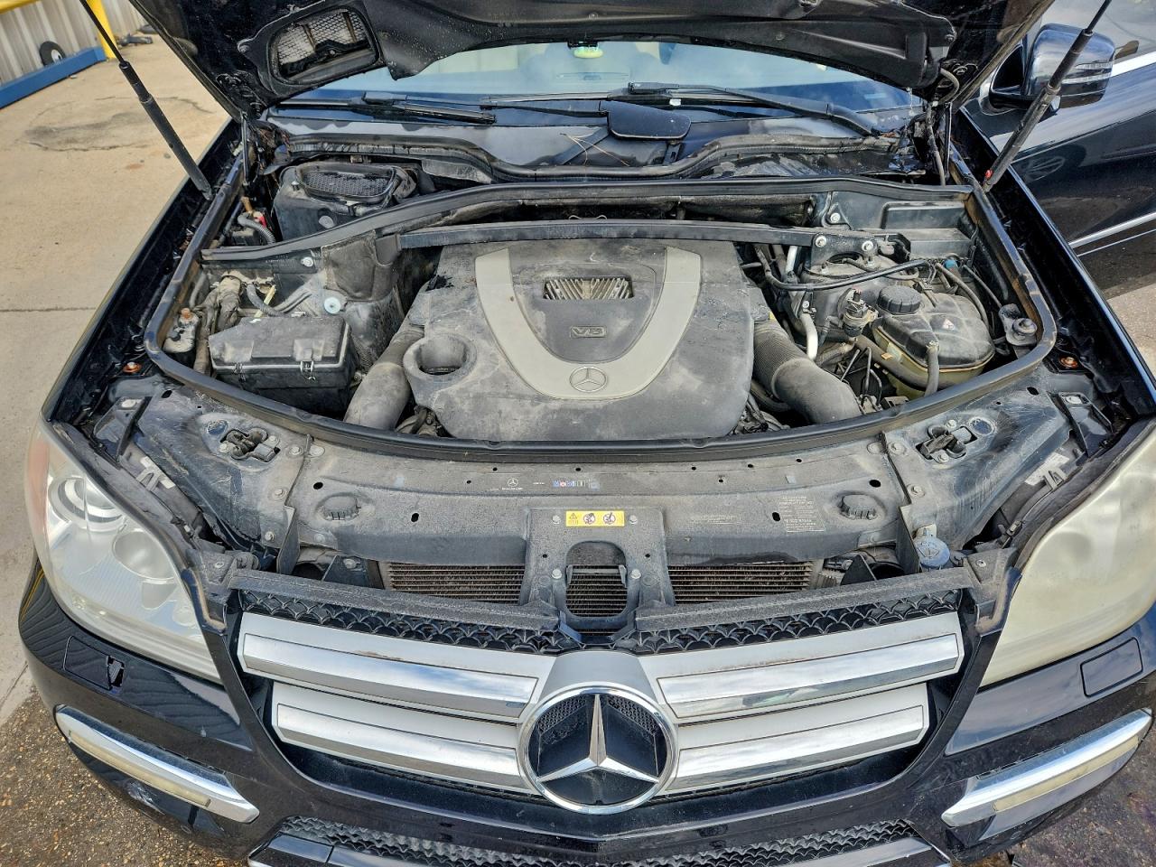 2012 MERCEDES-BENZ GL 450 4MATIC photo 12