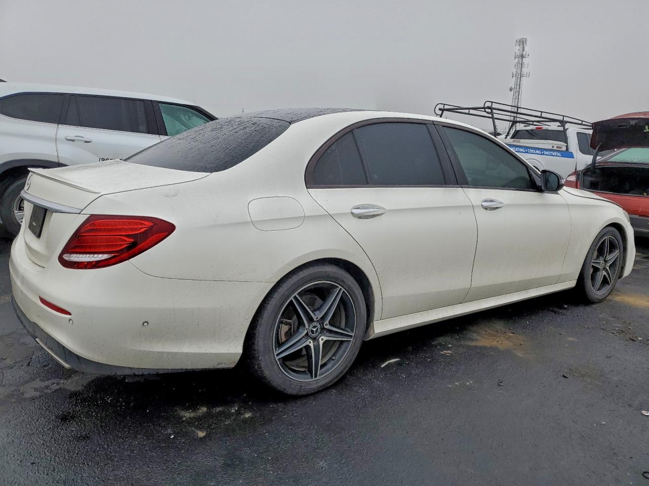 2018 MERCEDES-BENZ E 300 photo 3