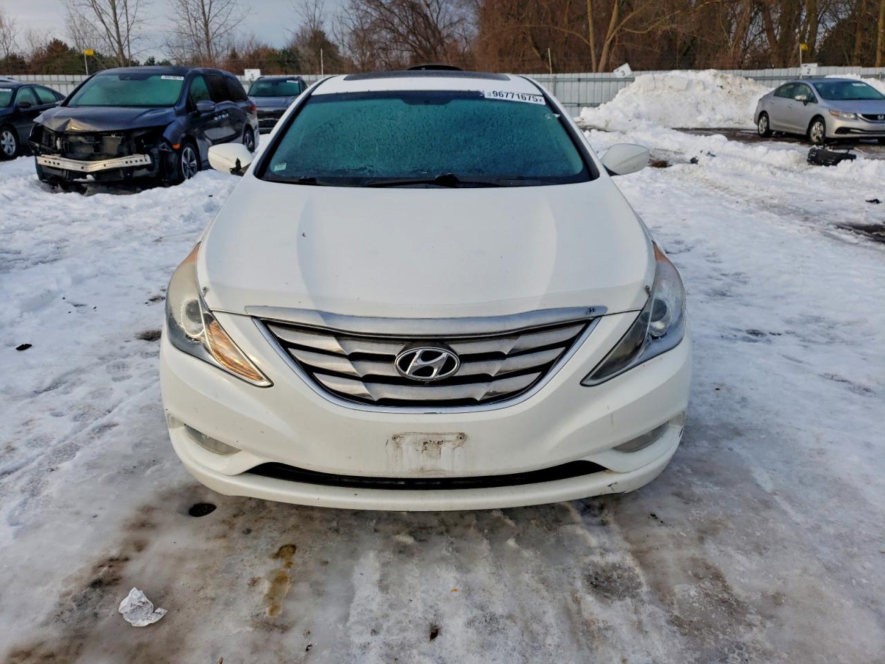 2013 HYUNDAI SONATA SE photo 5
