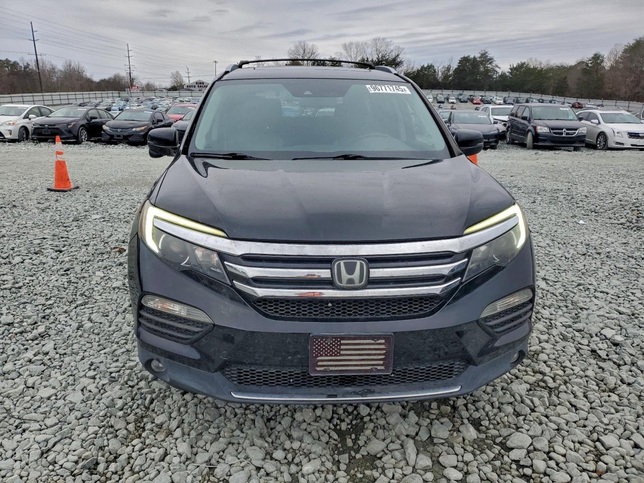 2016 HONDA PILOT TOURING photo 5