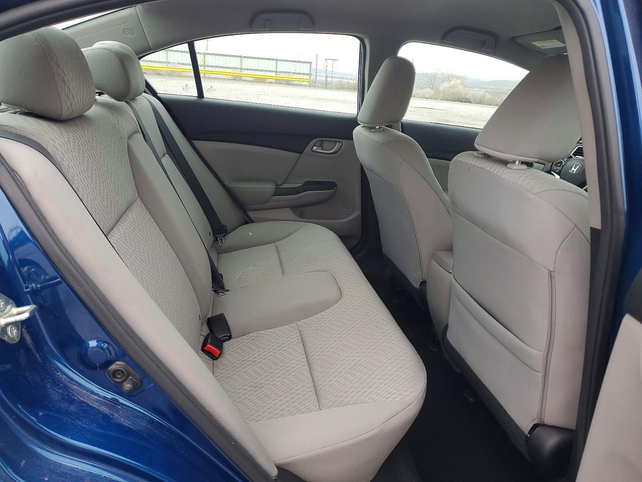 2015 HONDA CIVIC LX photo 10