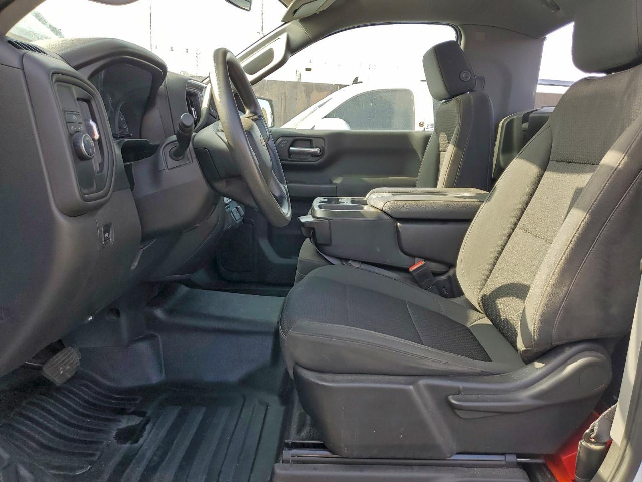2021 CHEVROLET SILVERADO C1500 photo 7