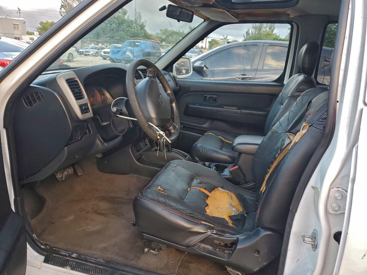 2001 NISSAN FRONTIER CREW CAB SC photo 7