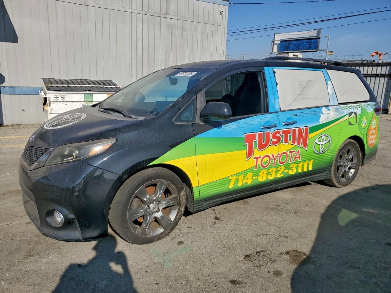 2015 TOYOTA SIENNA