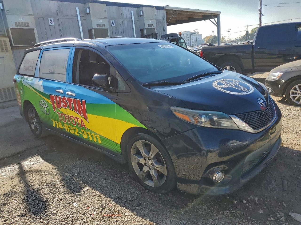 2015 TOYOTA SIENNA SPORT photo 4