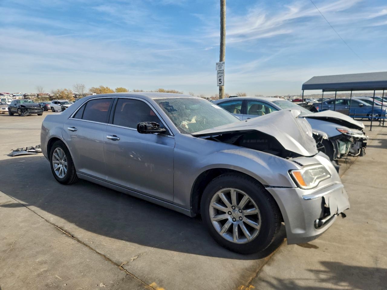 2013 CHRYSLER 300C photo 4