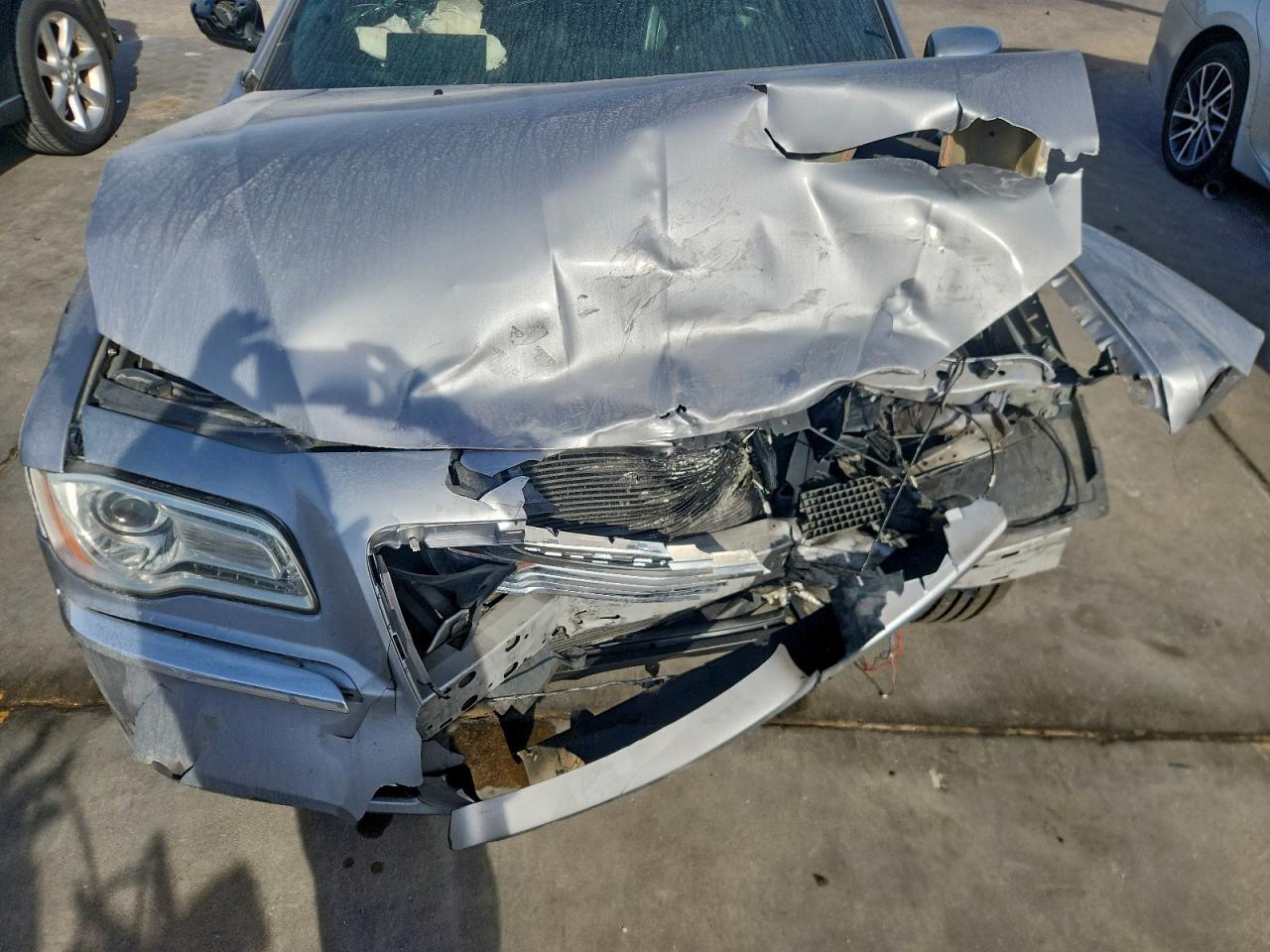 2013 CHRYSLER 300C photo 11