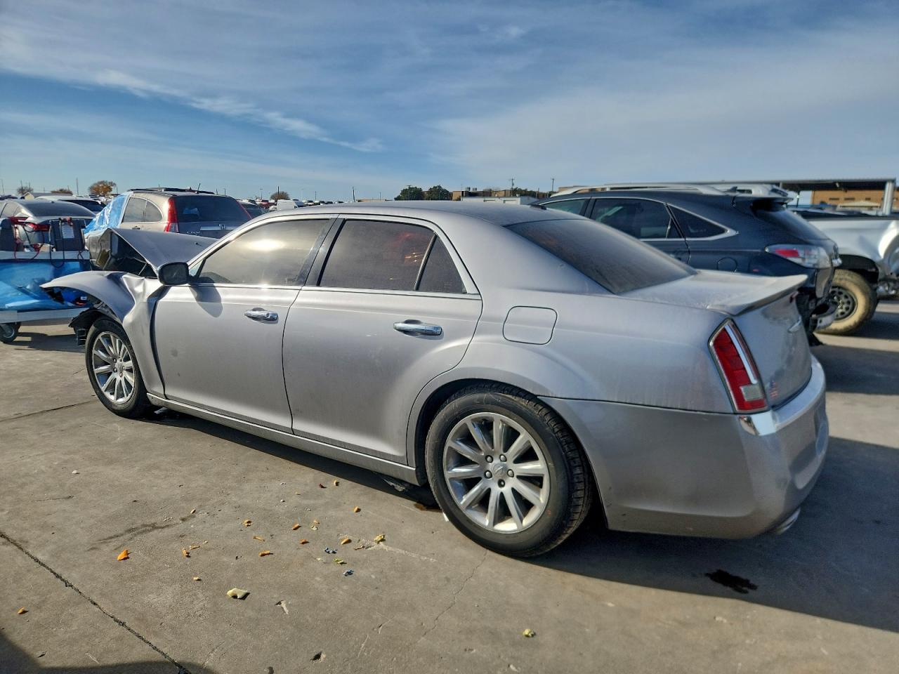 2013 CHRYSLER 300C photo 2