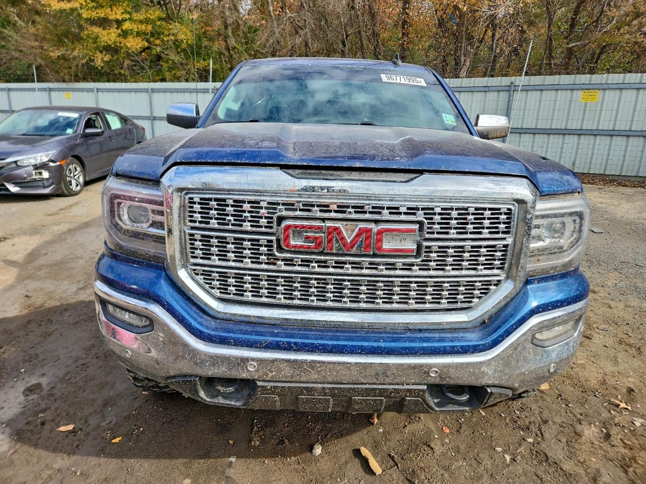 2017 GMC SIERRA K1500 SLT photo 5