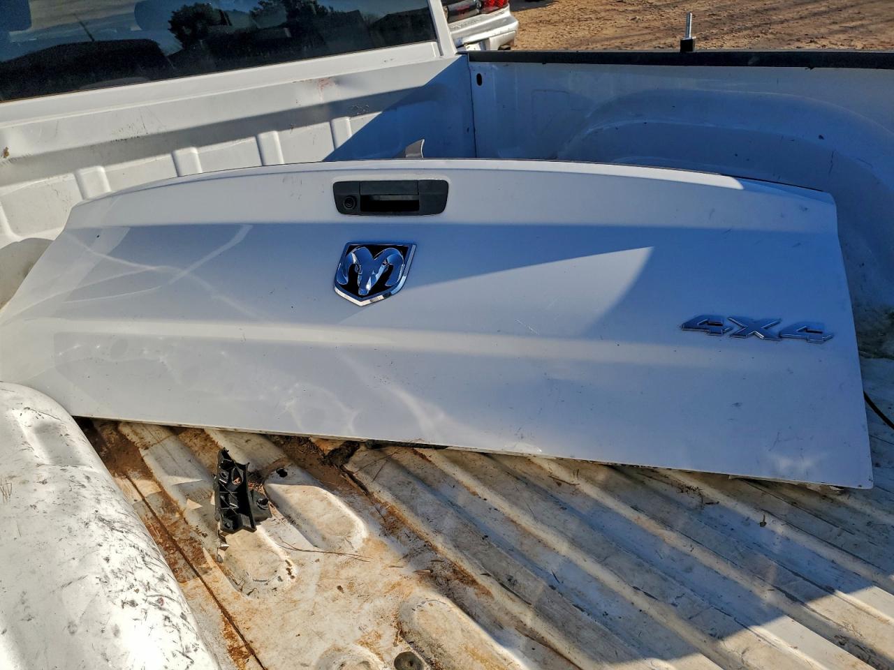 2022 RAM 1500 CLASSIC TRADESMAN photo 12