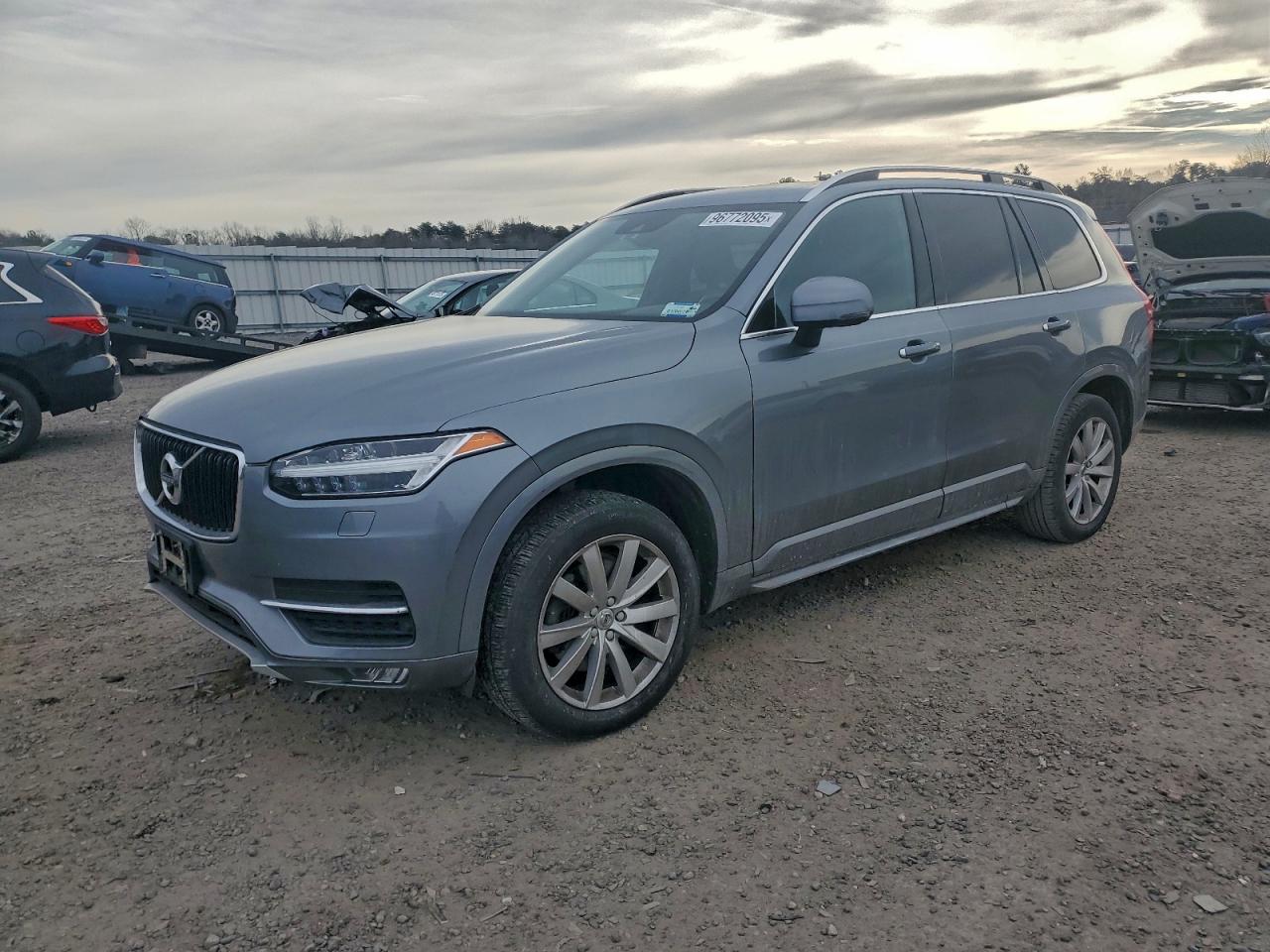 2016 VOLVO XC90