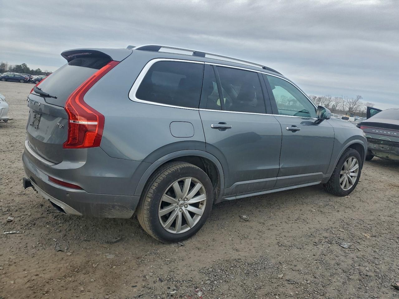 2016 VOLVO XC90 T6 photo 3