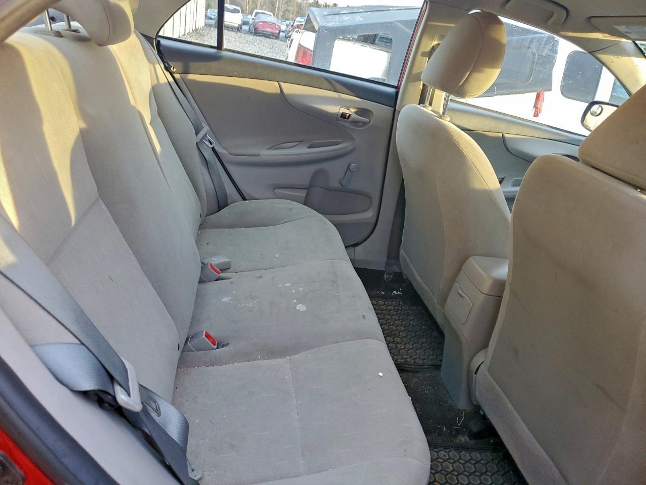 2013 TOYOTA COROLLA BASE photo 10