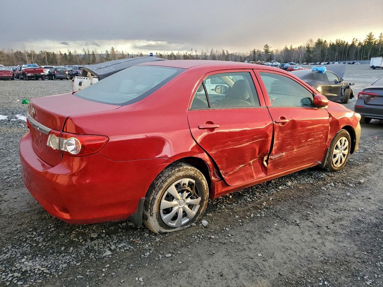 2013 TOYOTA COROLLA BASE photo 3