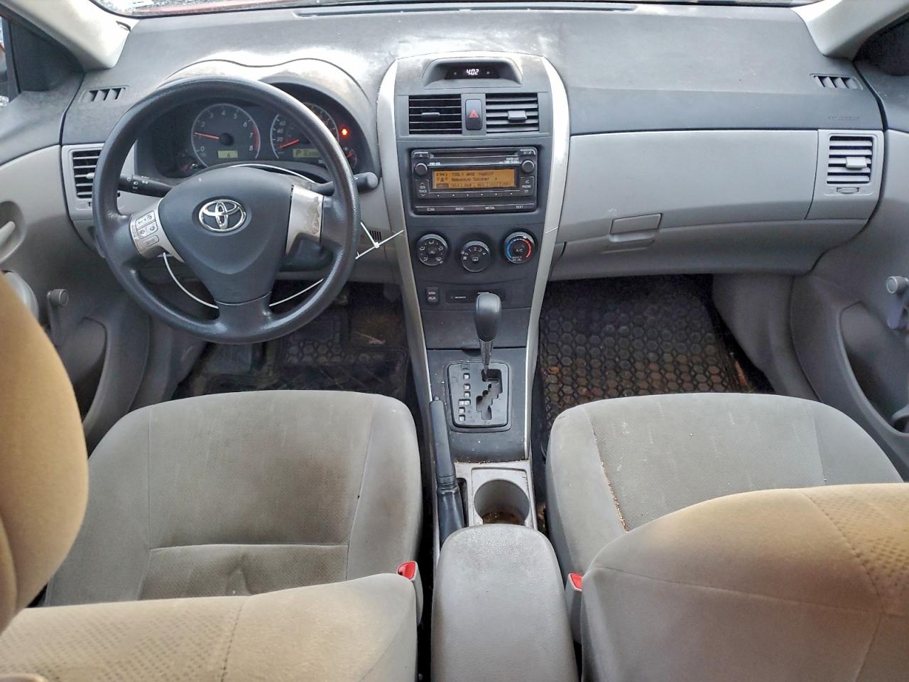 2013 TOYOTA COROLLA BASE photo 8