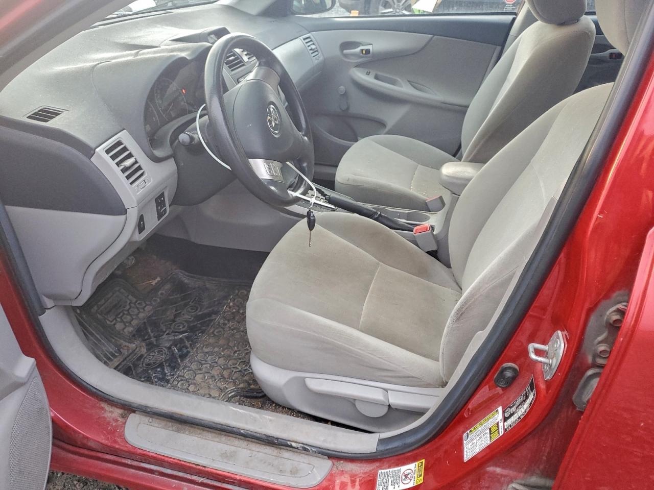 2013 TOYOTA COROLLA BASE photo 7