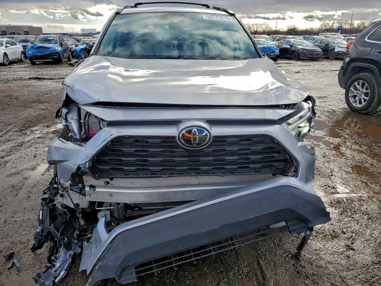 2024 TOYOTA RAV4 XLE photo 5