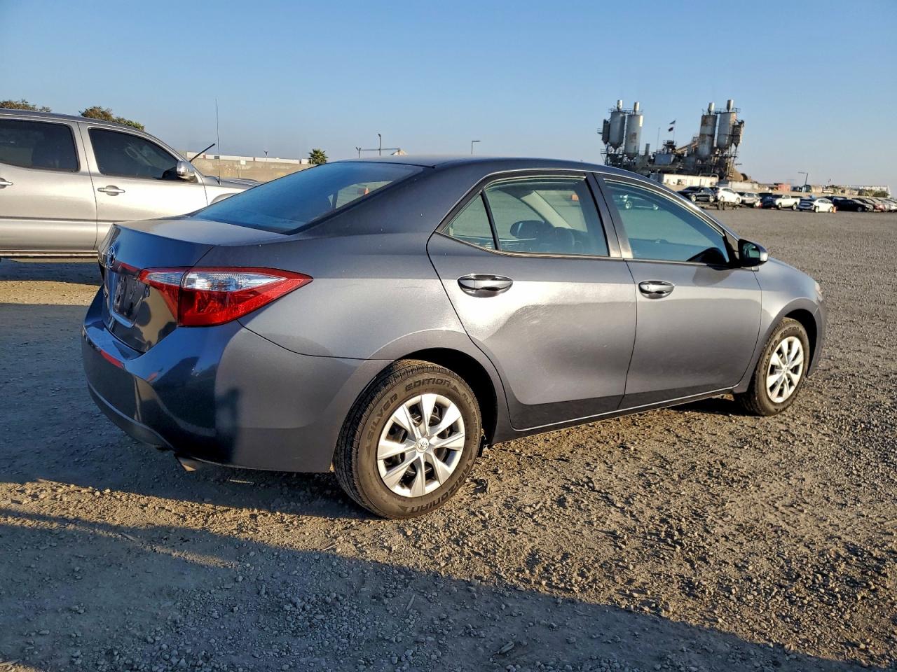 2015 TOYOTA COROLLA L photo 5
