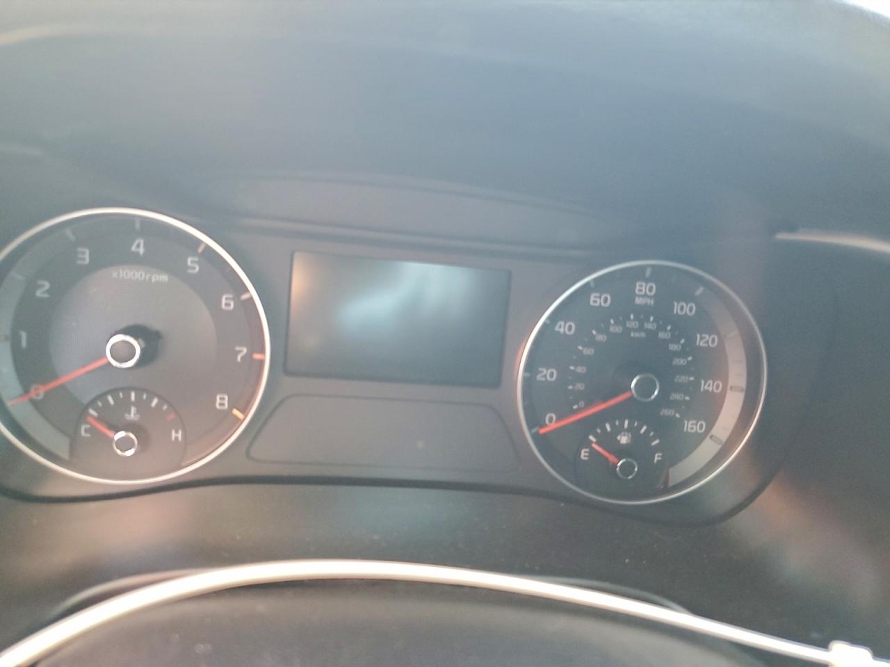 2023 KIA FORTE GT LINE photo 9