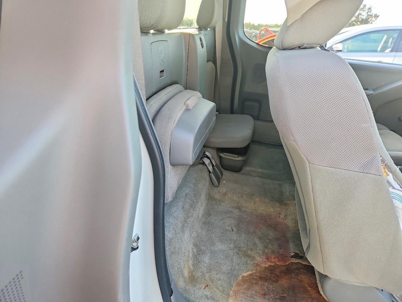 2018 NISSAN FRONTIER S photo 10