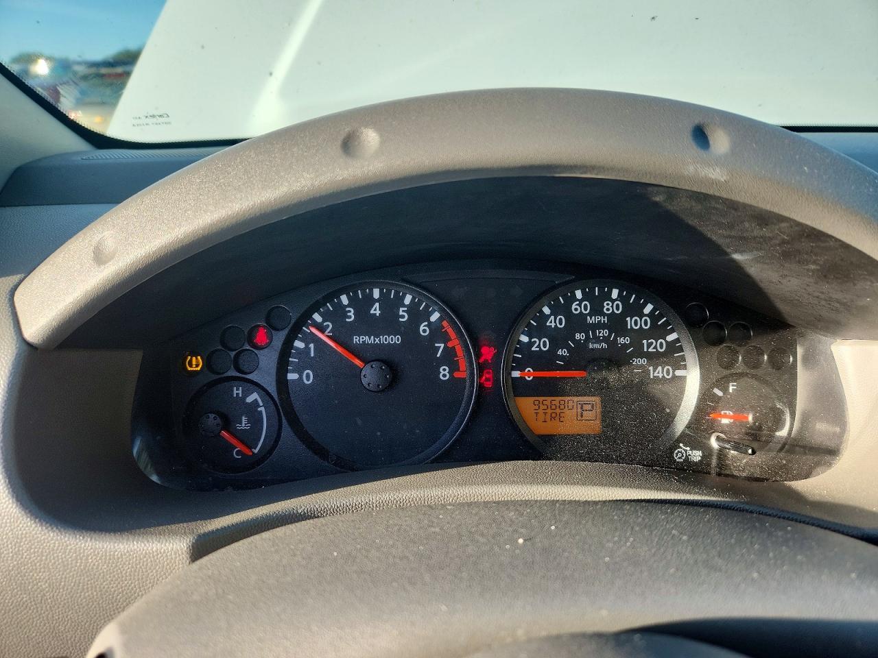 2018 NISSAN FRONTIER S photo 9