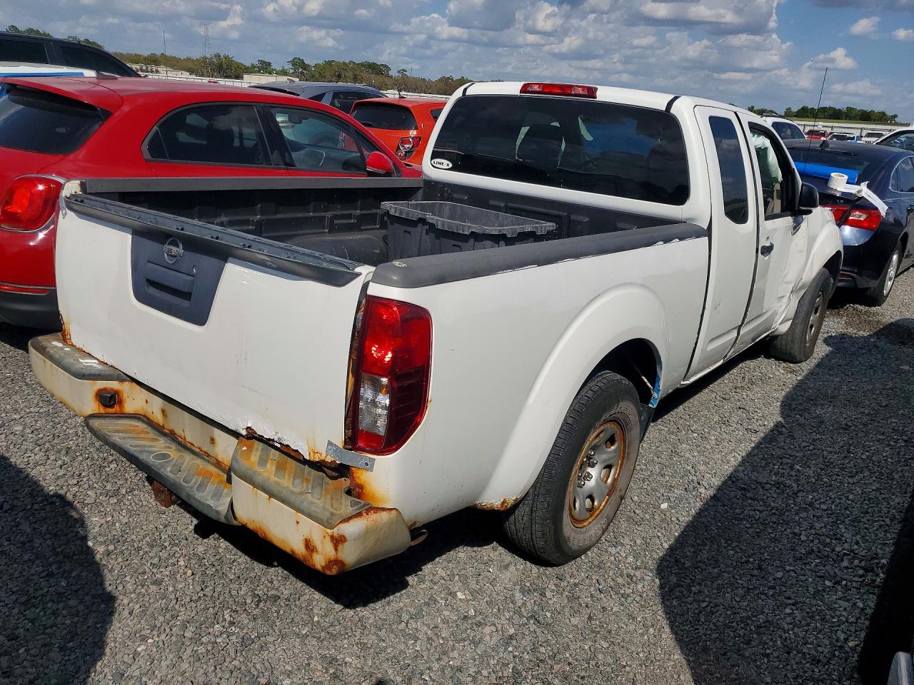 2018 NISSAN FRONTIER S photo 3