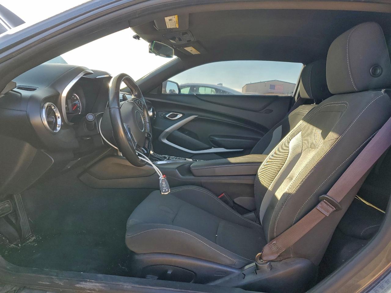 2017 CHEVROLET CAMARO LT photo 13