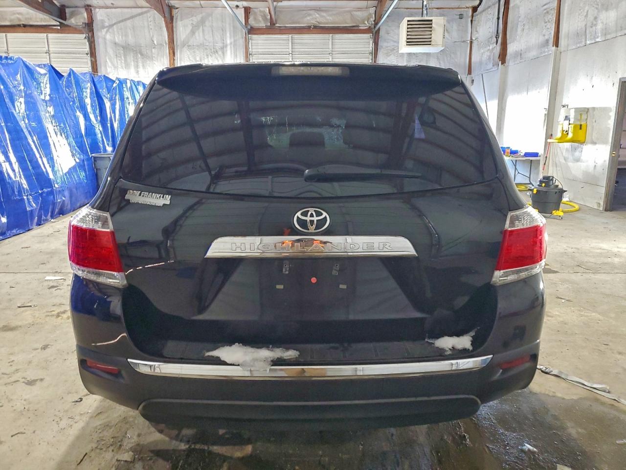 2013 TOYOTA HIGHLANDER BASE photo 11