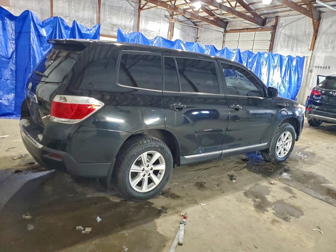 2013 TOYOTA HIGHLANDER BASE photo 5