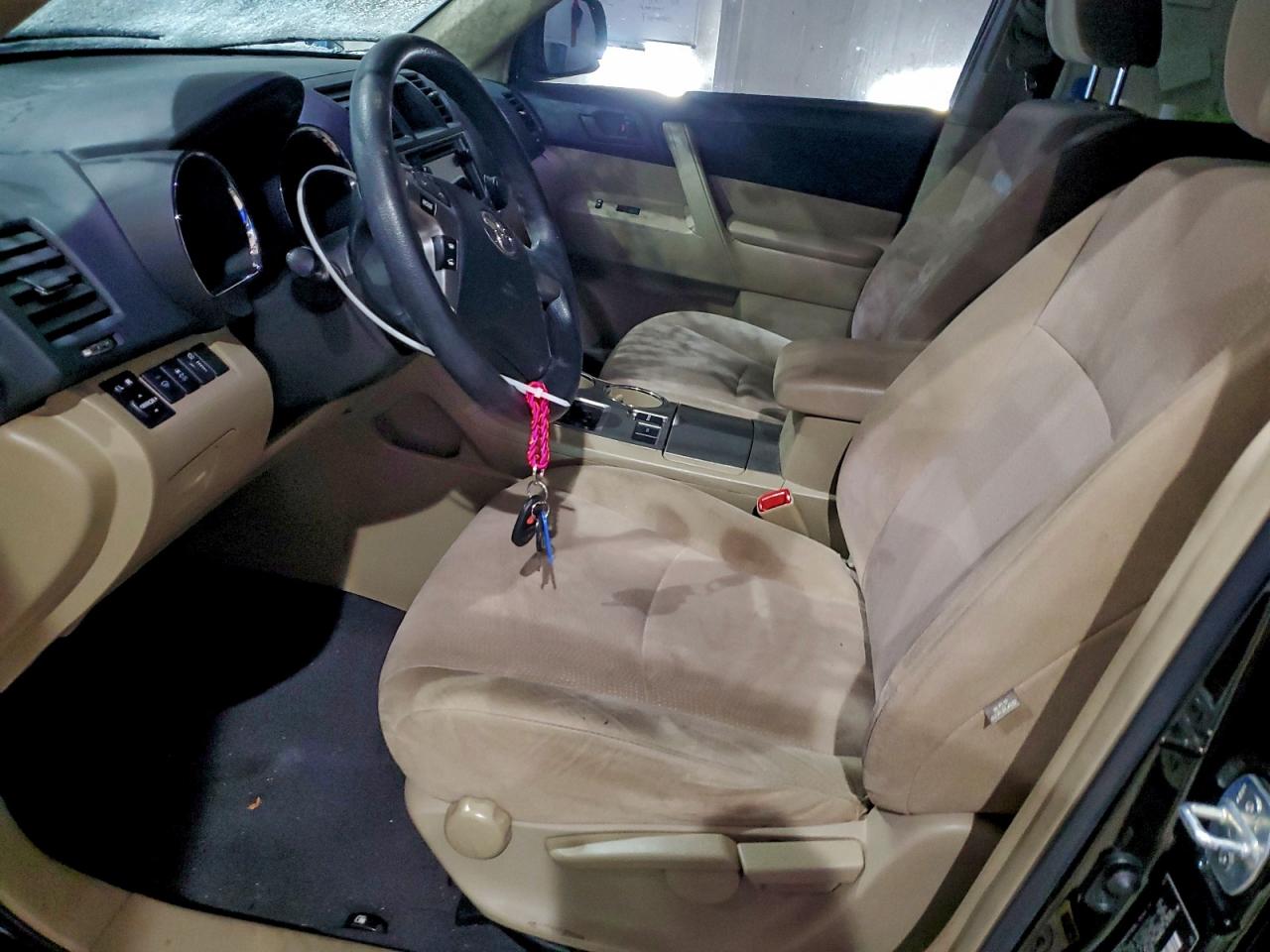 2013 TOYOTA HIGHLANDER BASE photo 13