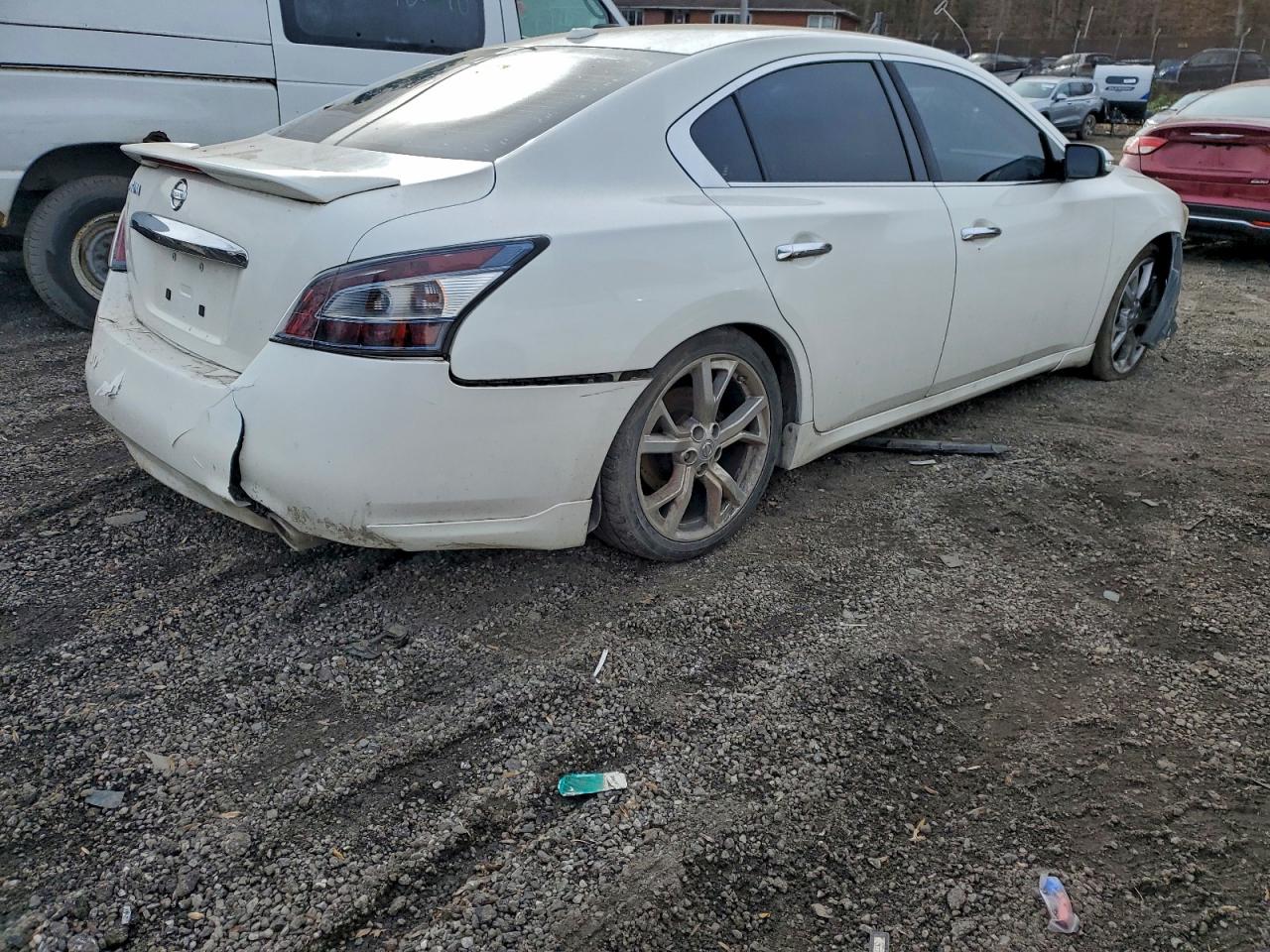 2011 NISSAN MAXIMA S photo 3