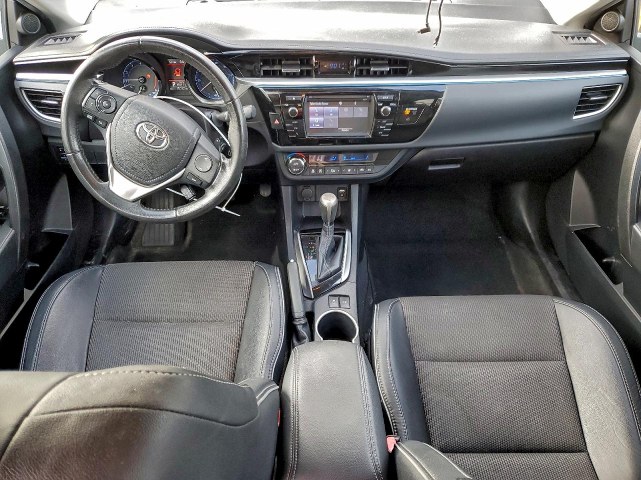 2016 TOYOTA COROLLA L photo 8