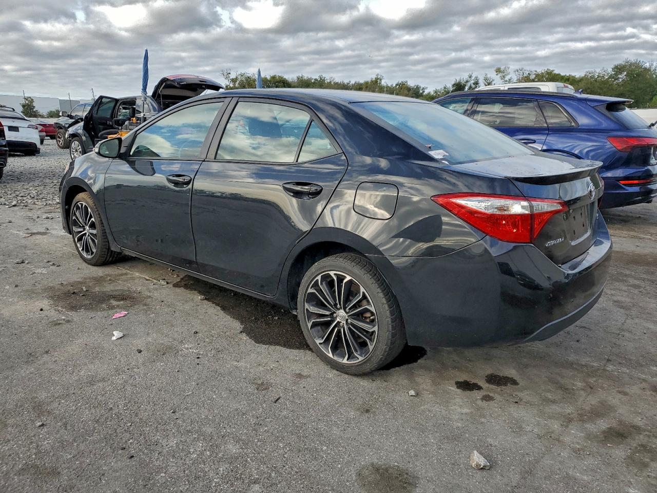 2016 TOYOTA COROLLA L photo 2