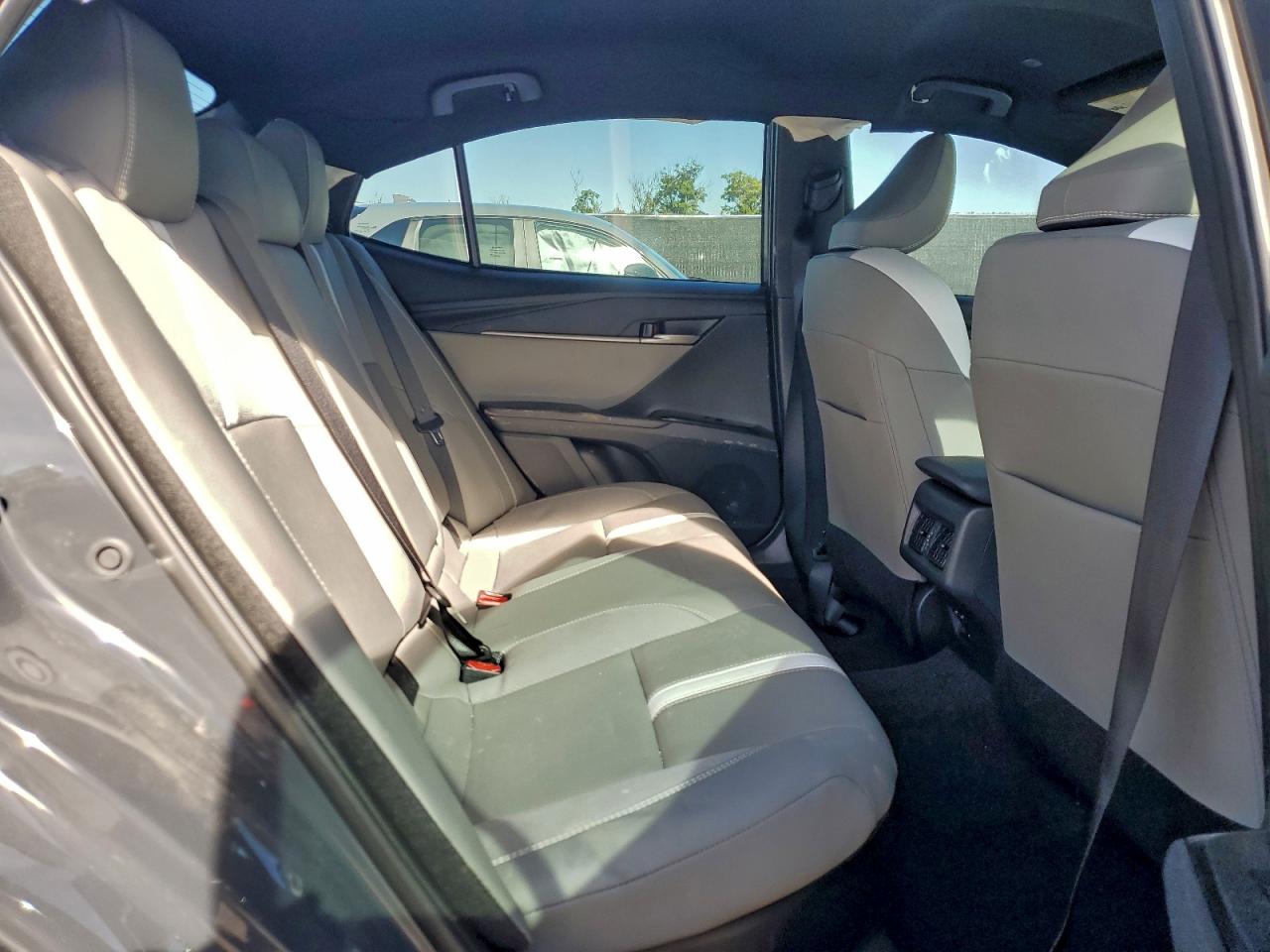 2025 TOYOTA CAMRY XSE photo 10