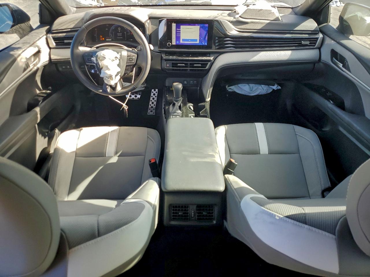 2025 TOYOTA CAMRY XSE photo 8