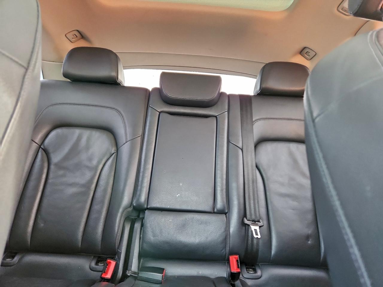 2012 AUDI Q5 PREMIUM PLUS photo 10
