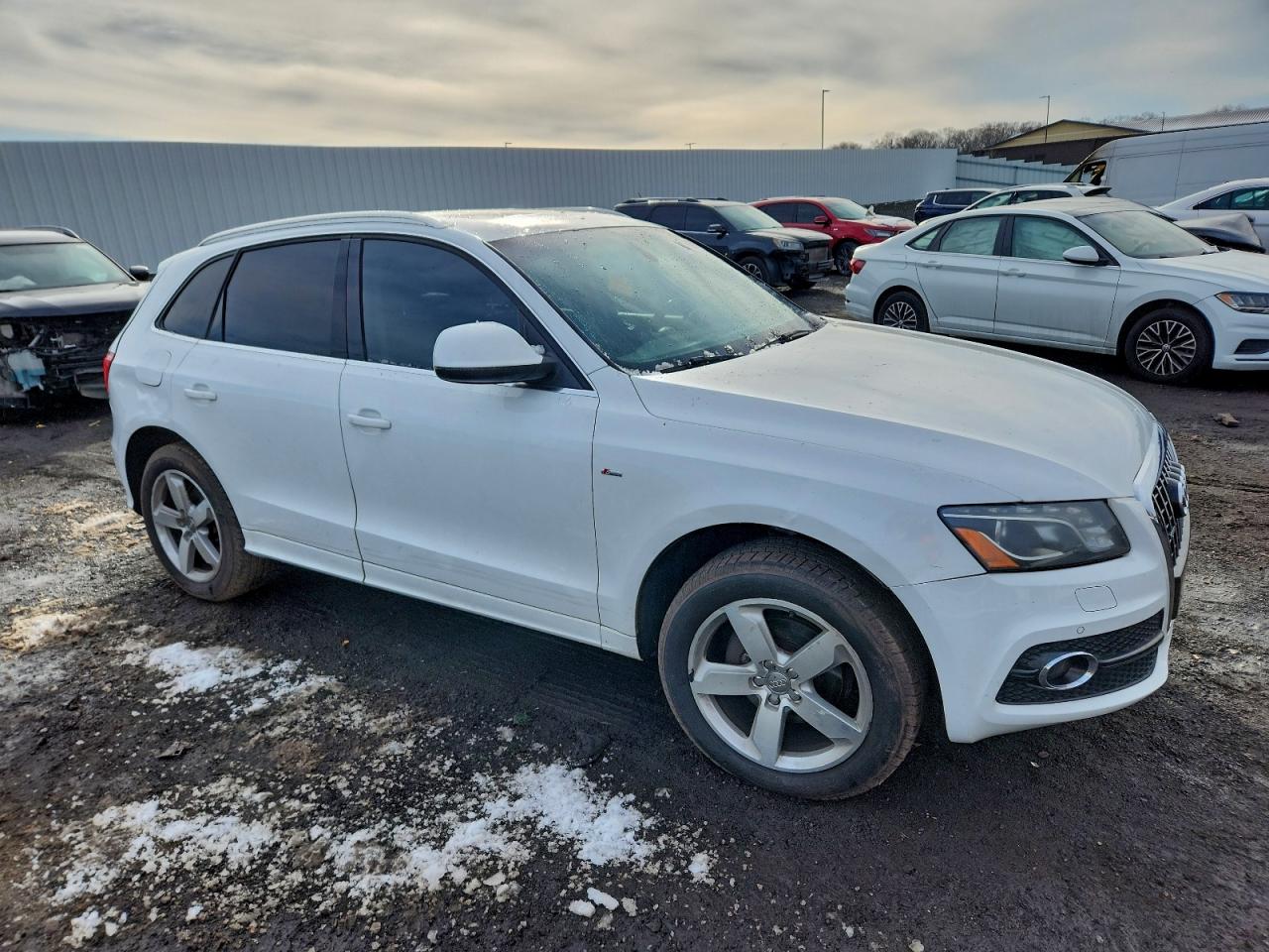 2012 AUDI Q5 PREMIUM PLUS photo 4