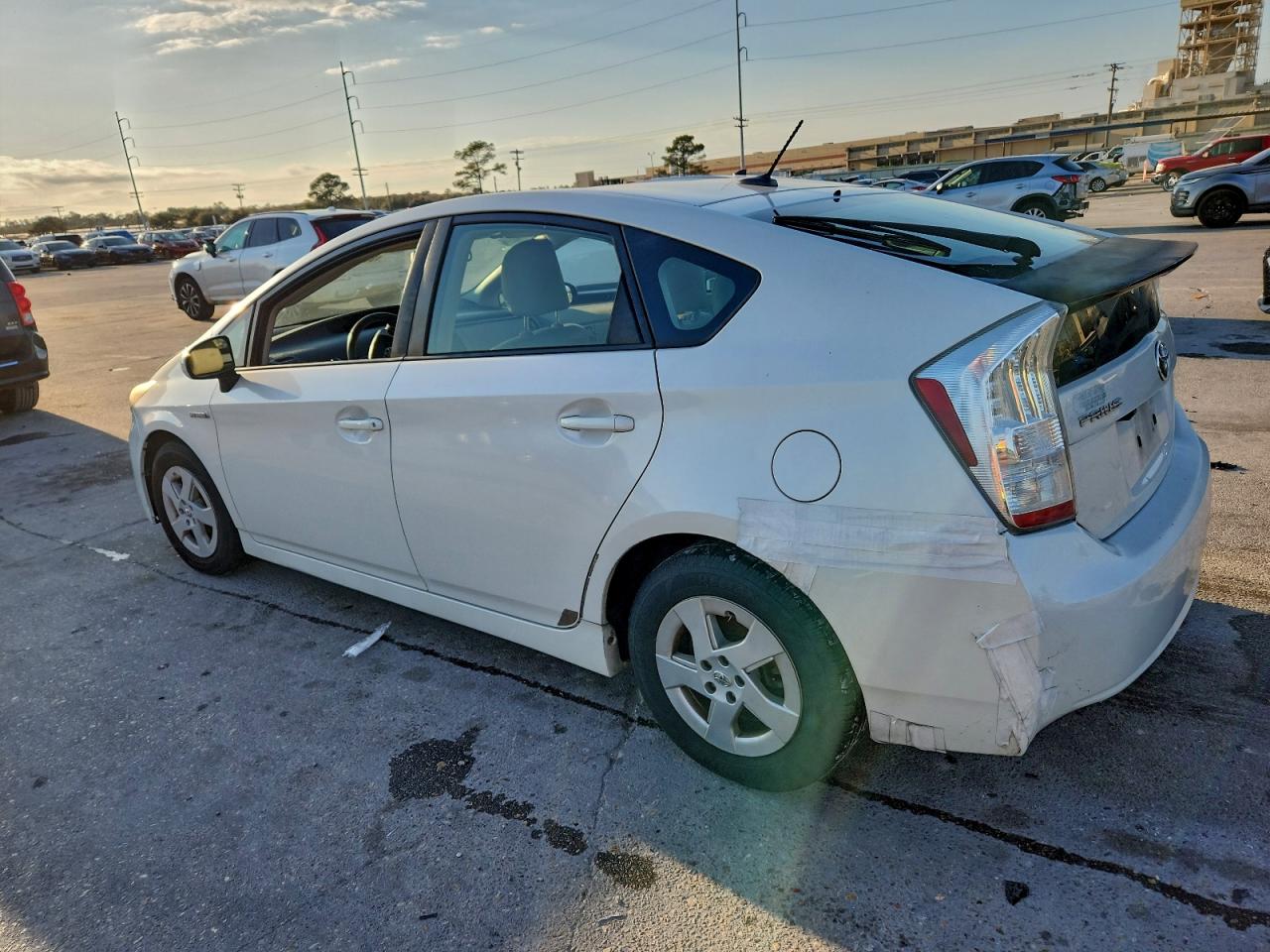 2011 TOYOTA PRIUS photo 2