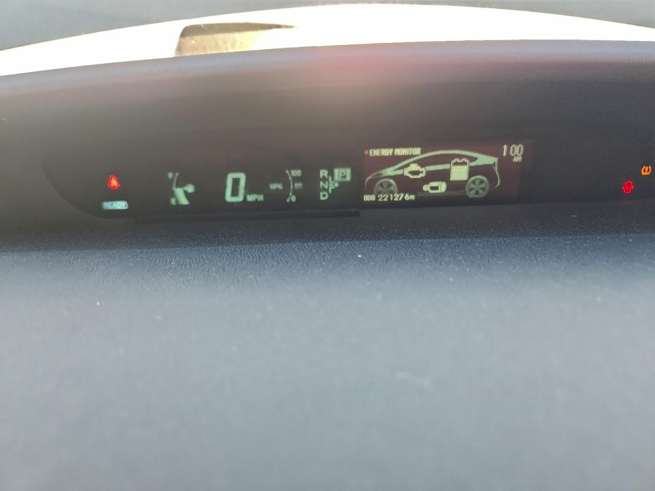 2011 TOYOTA PRIUS photo 9