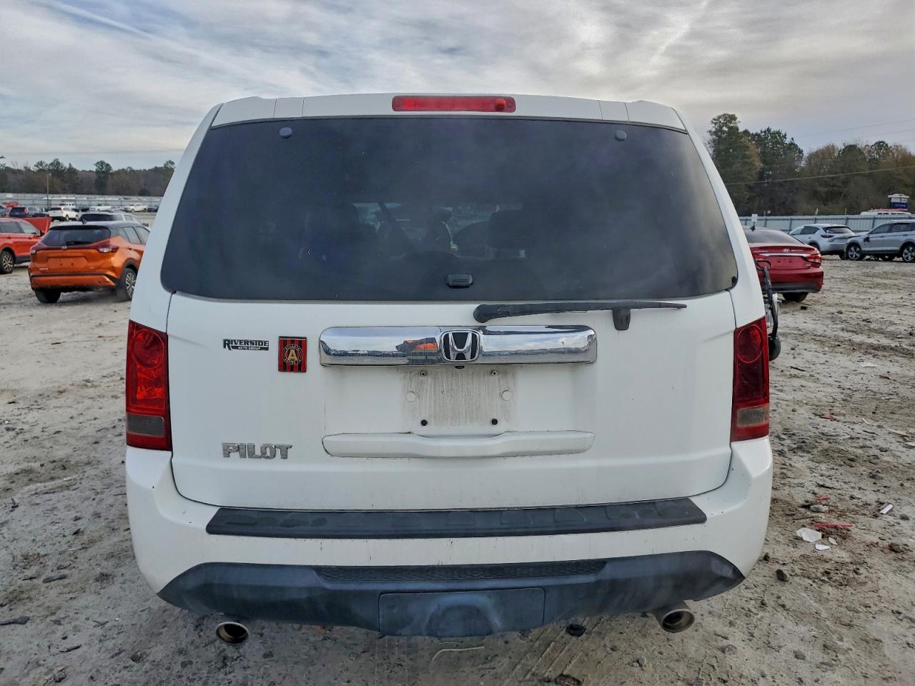 2015 HONDA PILOT EX photo 6