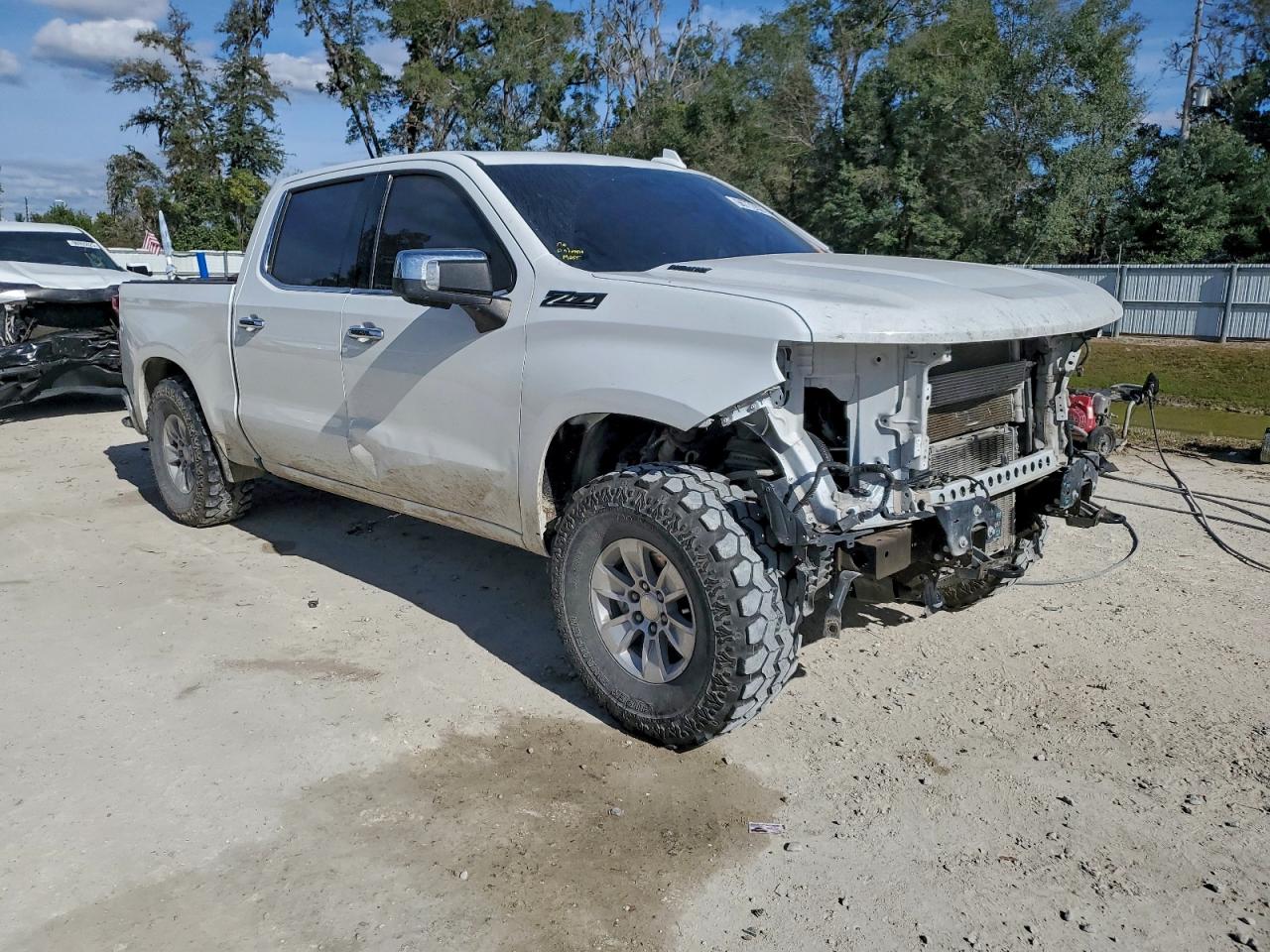 2023 CHEVROLET SILVERADO K1500 LTZ photo 4