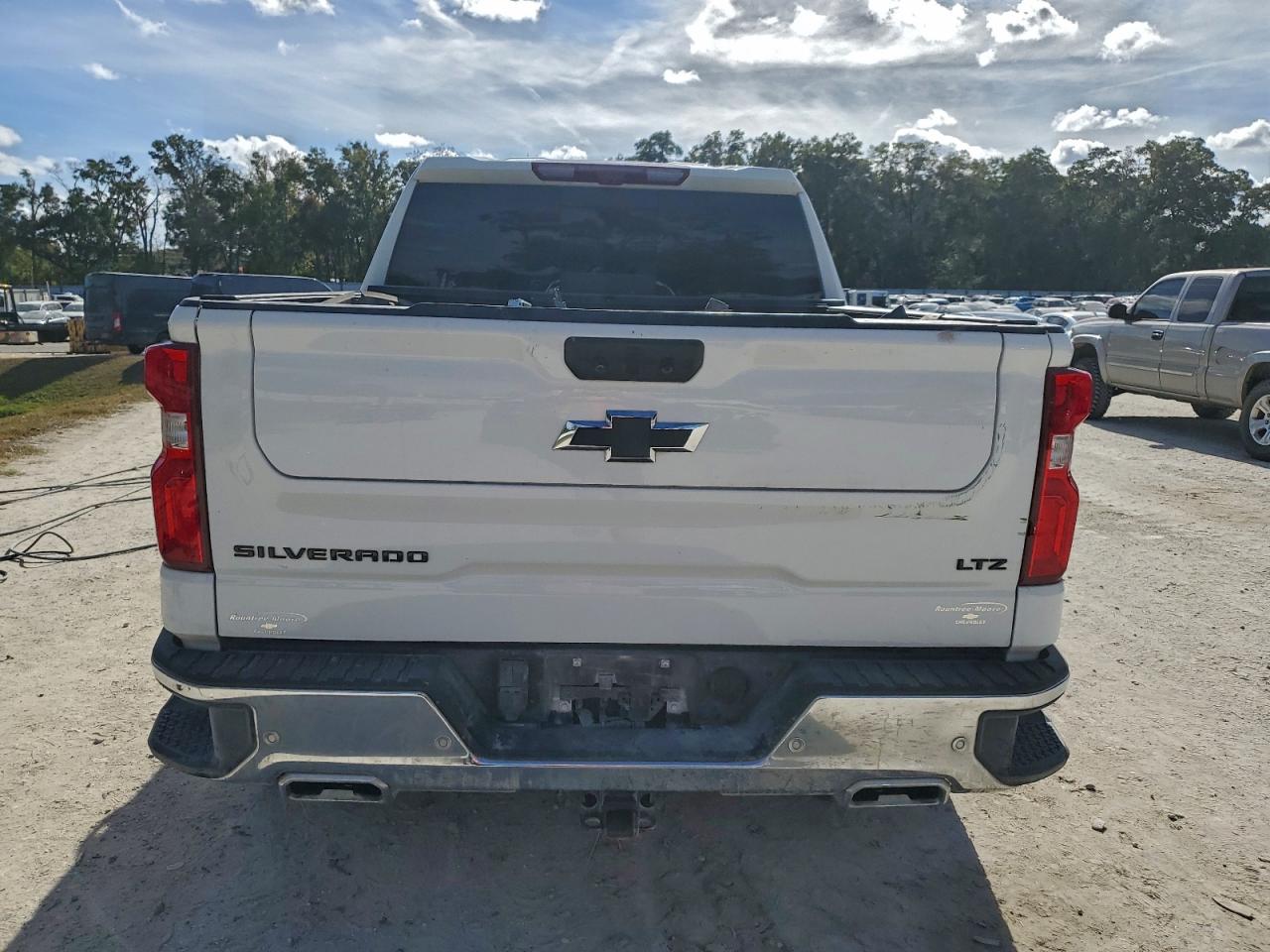 2023 CHEVROLET SILVERADO K1500 LTZ photo 6