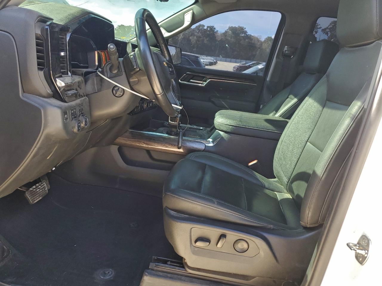 2023 CHEVROLET SILVERADO K1500 LTZ photo 7