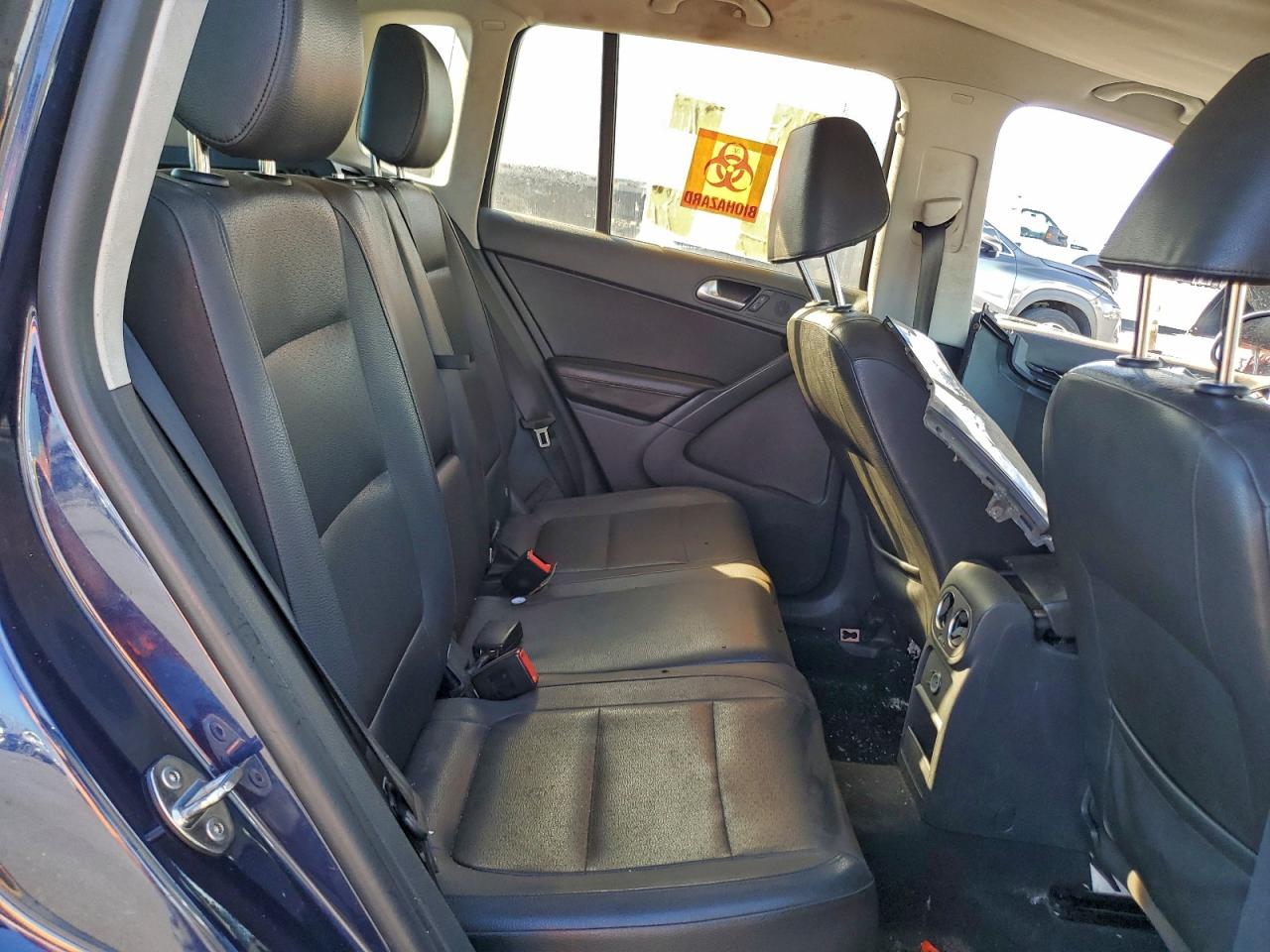 2016 VOLKSWAGEN TIGUAN photo 11