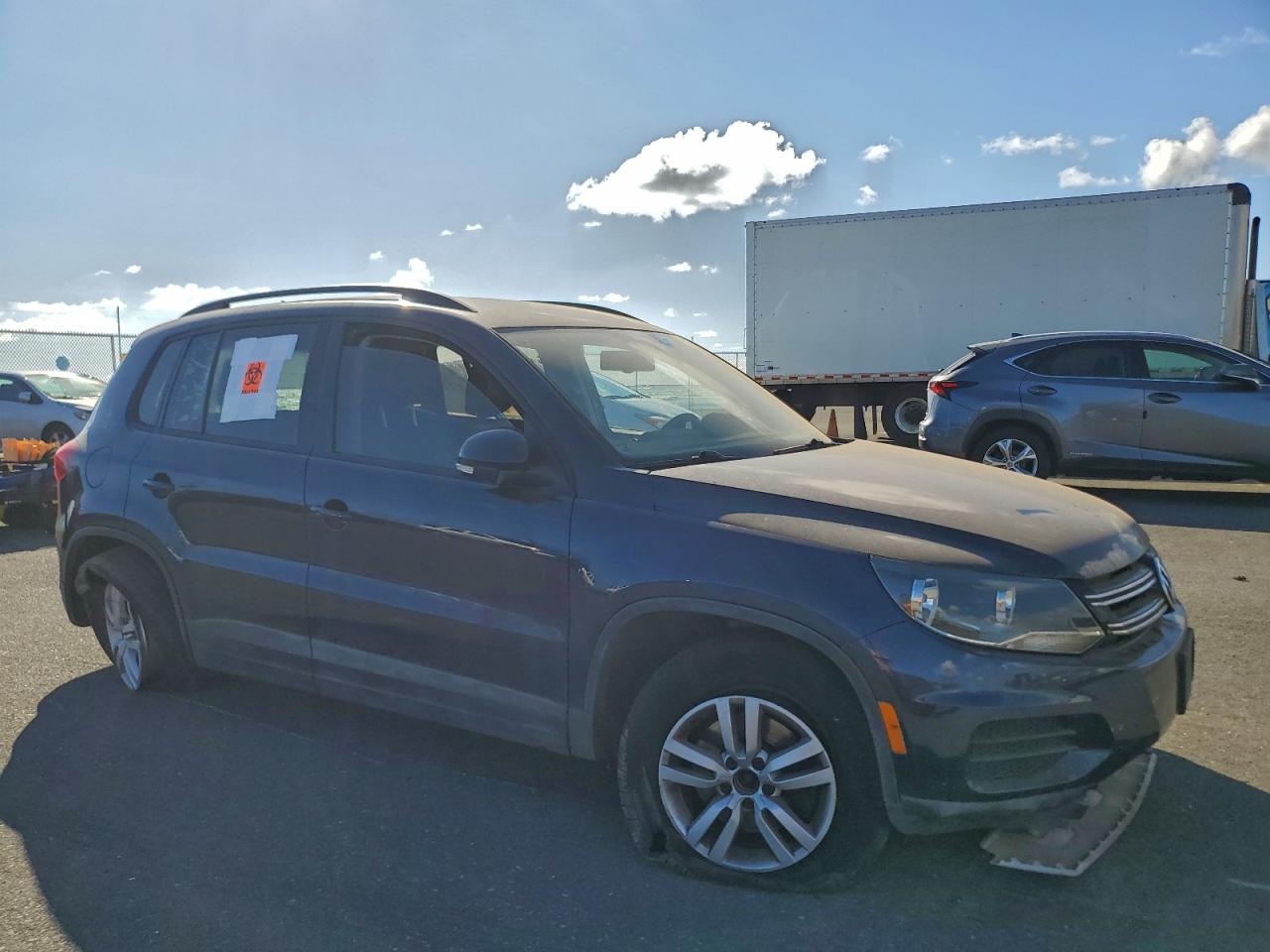 2016 VOLKSWAGEN TIGUAN photo 4
