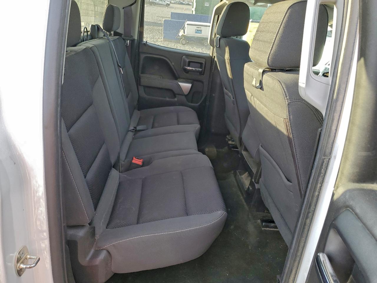 2016 CHEVROLET SILVERADO K1500 LT photo 10