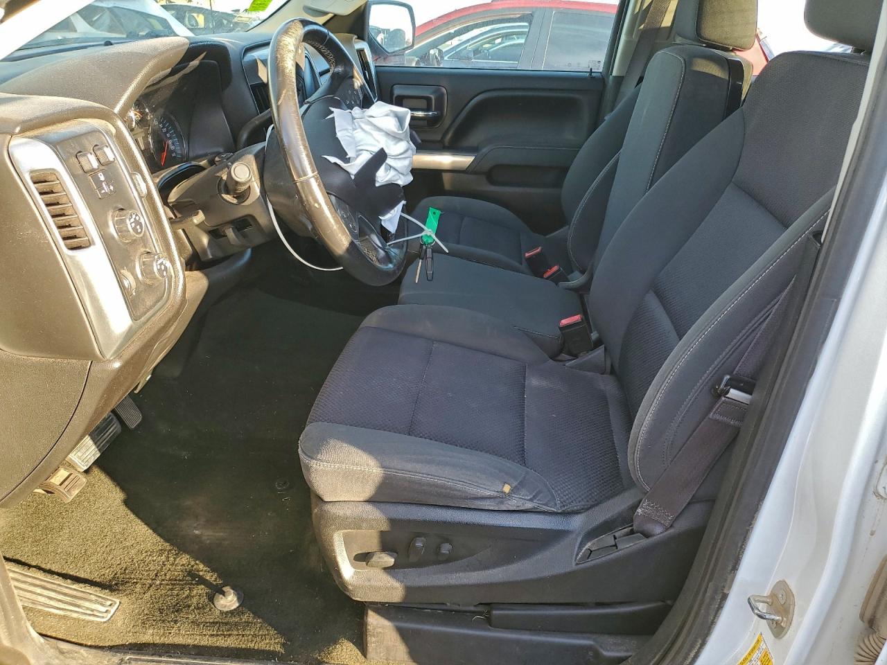 2016 CHEVROLET SILVERADO K1500 LT photo 7