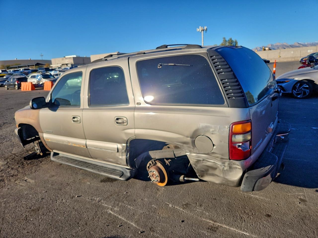 2000 CHEVROLET TAHOE K1500 photo 2
